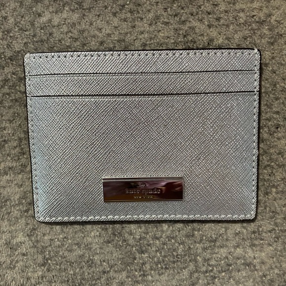 Kate Spade Saffiano Leather Silver Card Holder NWT - Picture 1 of 6
